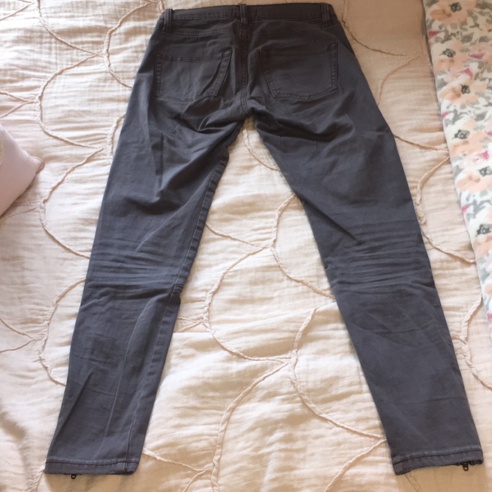 Jeans - Picture 2 of 3